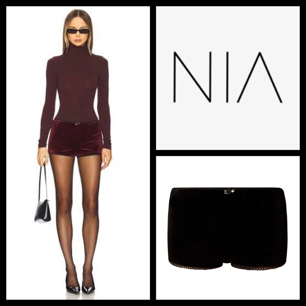 NWT NIA Noemi Black Velvet Hot Pant Shorts